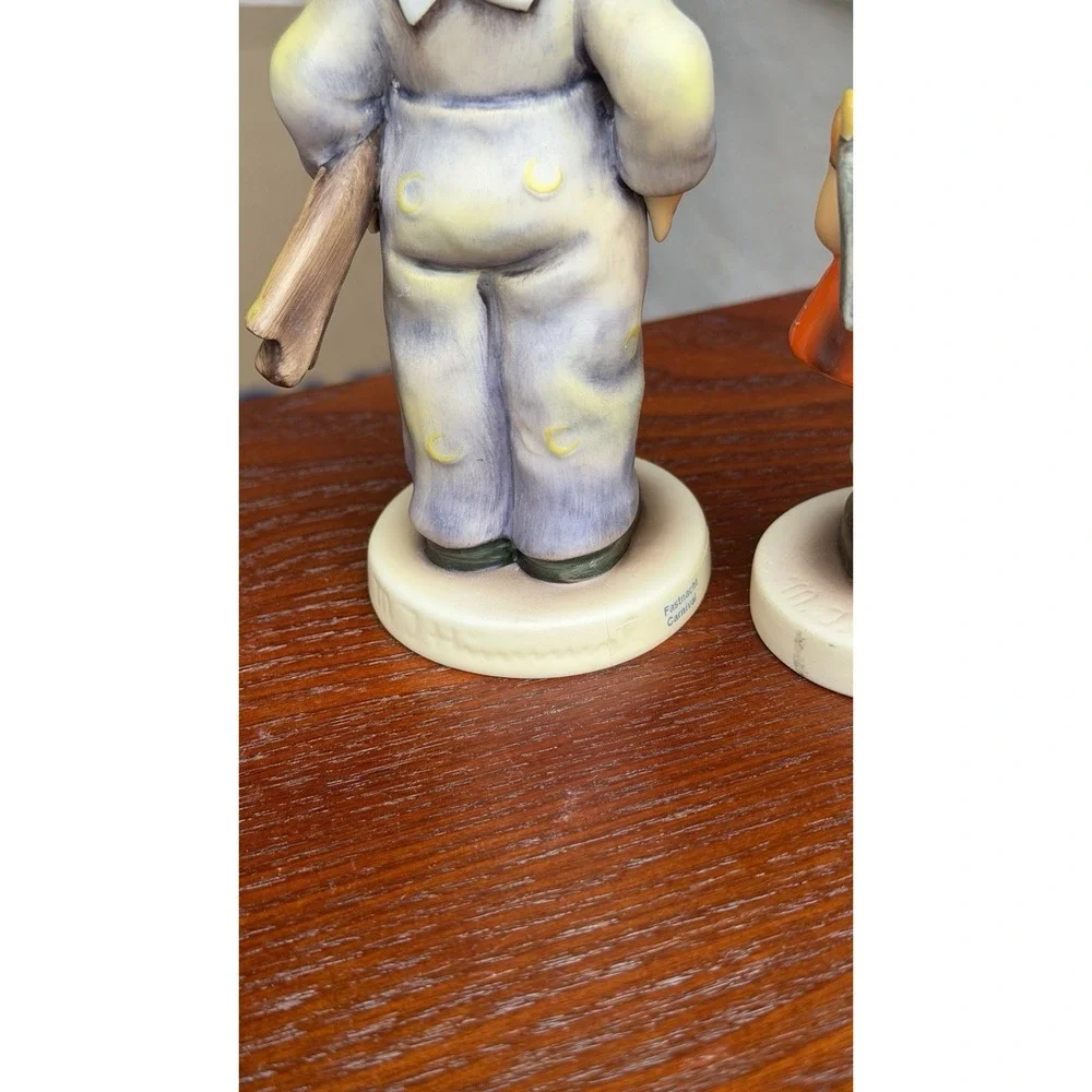 Lot of 4 Goebel Hummel Figurines Assorted Girls Children‎ Collectibles